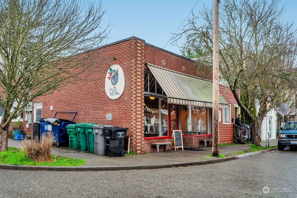 Photo of 1418 NW 70th Street, Seattle, WA 98117 (MLS # 2186715)