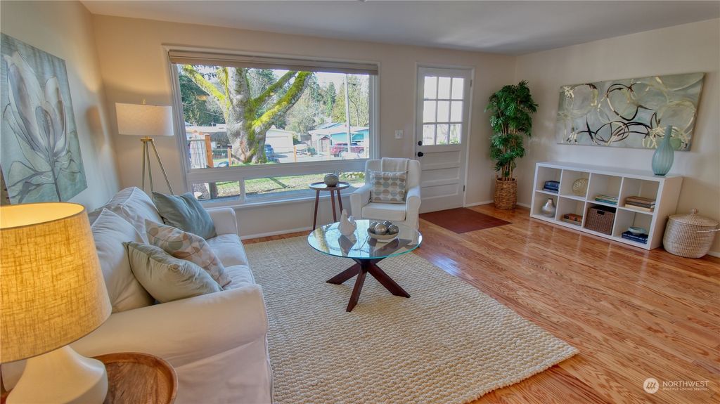 Photo of 17238 11th Avenue NE, Shoreline, WA 98155 (MLS # 2041867)