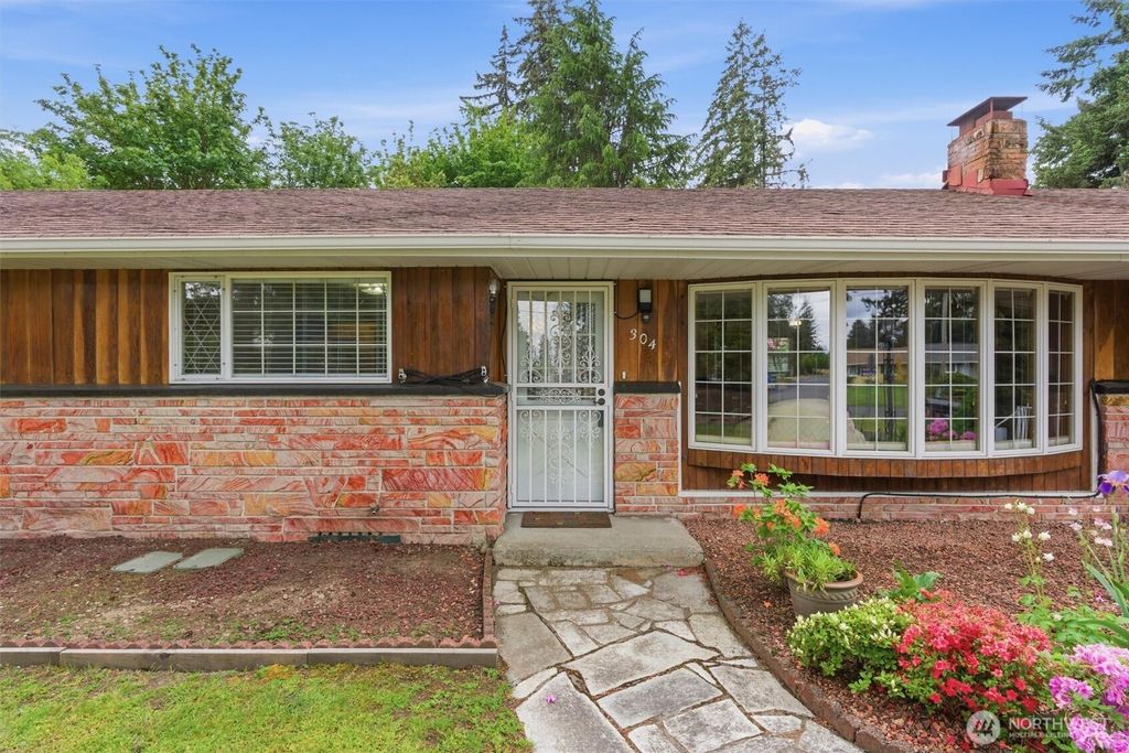 Photo of 304 Wildcat Street SE, Lacey, WA 98503 (MLS # 2523630)