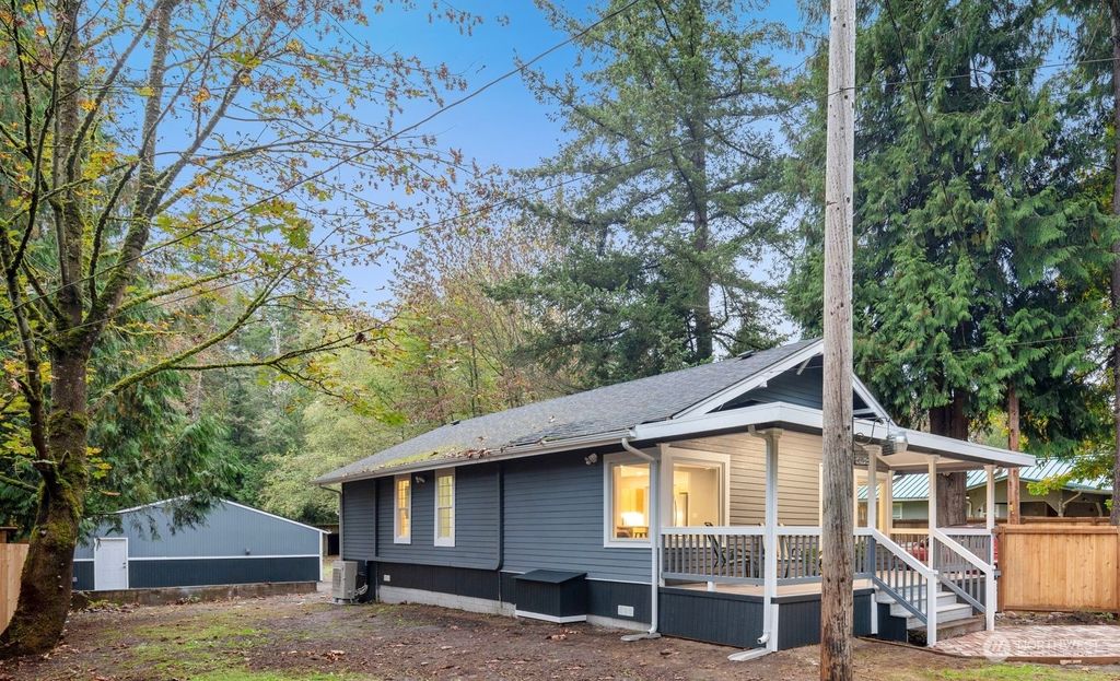 Photo of 18925 276th Avenue SE, Issaquah, WA 98027 (MLS # 2299486)