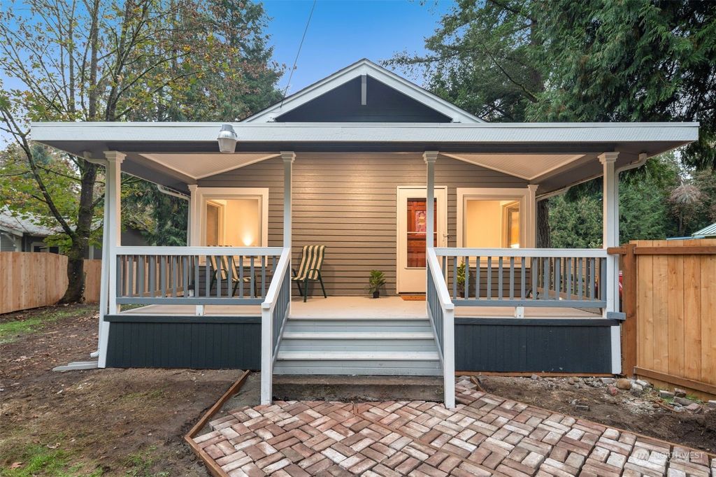 Photo of 18925 276th Avenue SE, Issaquah, WA 98027 (MLS # 2299486)