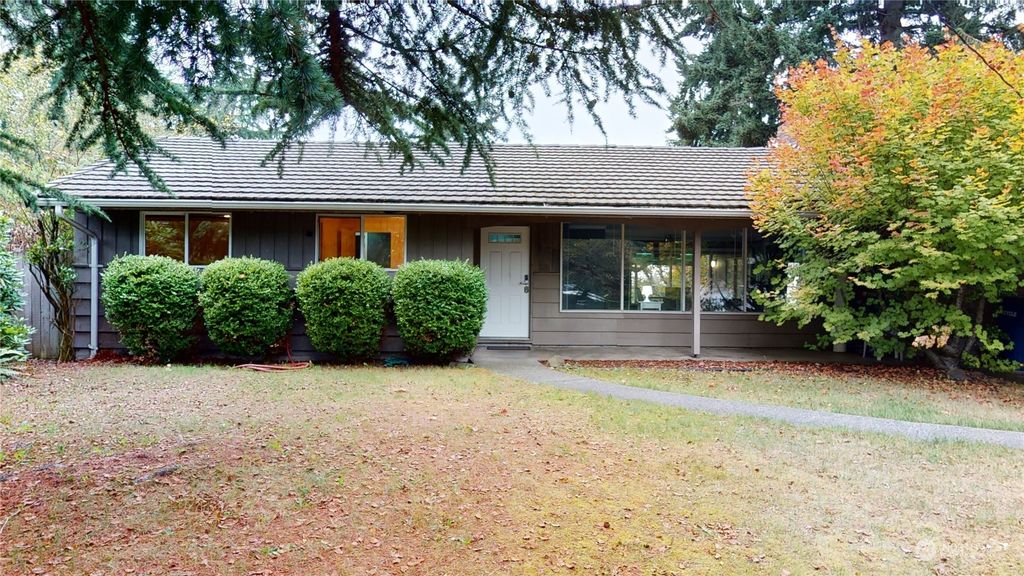 Photo of 19553 4th Avenue S, Des Moines, WA 98148 (MLS # 2169463)