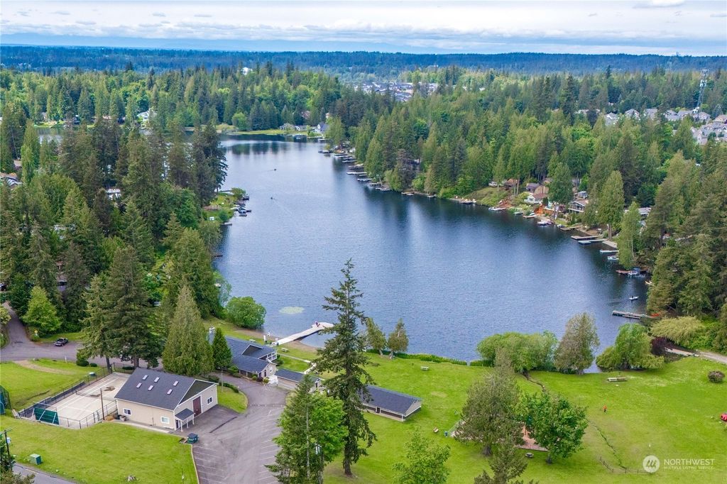 Photo of 26606 221st Place SE, Maple Valley, WA 98038 (MLS # 2244325)