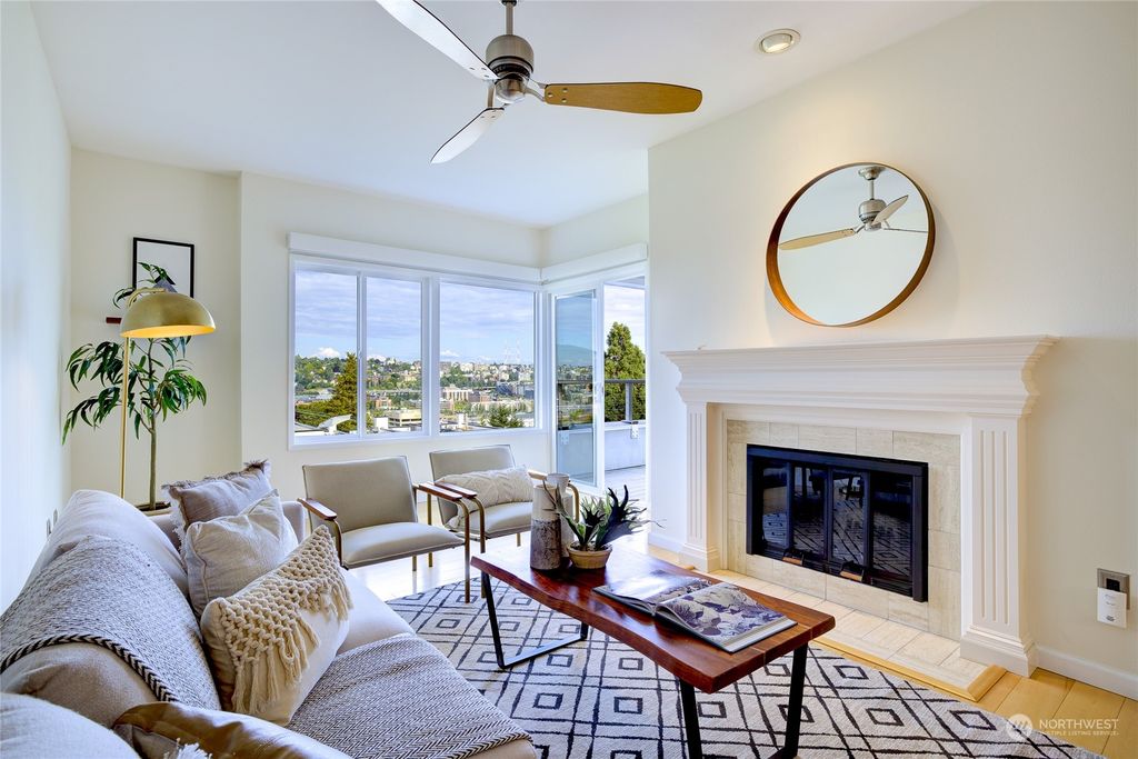 Photo of 1400 Taylor Avenue N #402, Seattle, WA 98109 (MLS # 2138607)