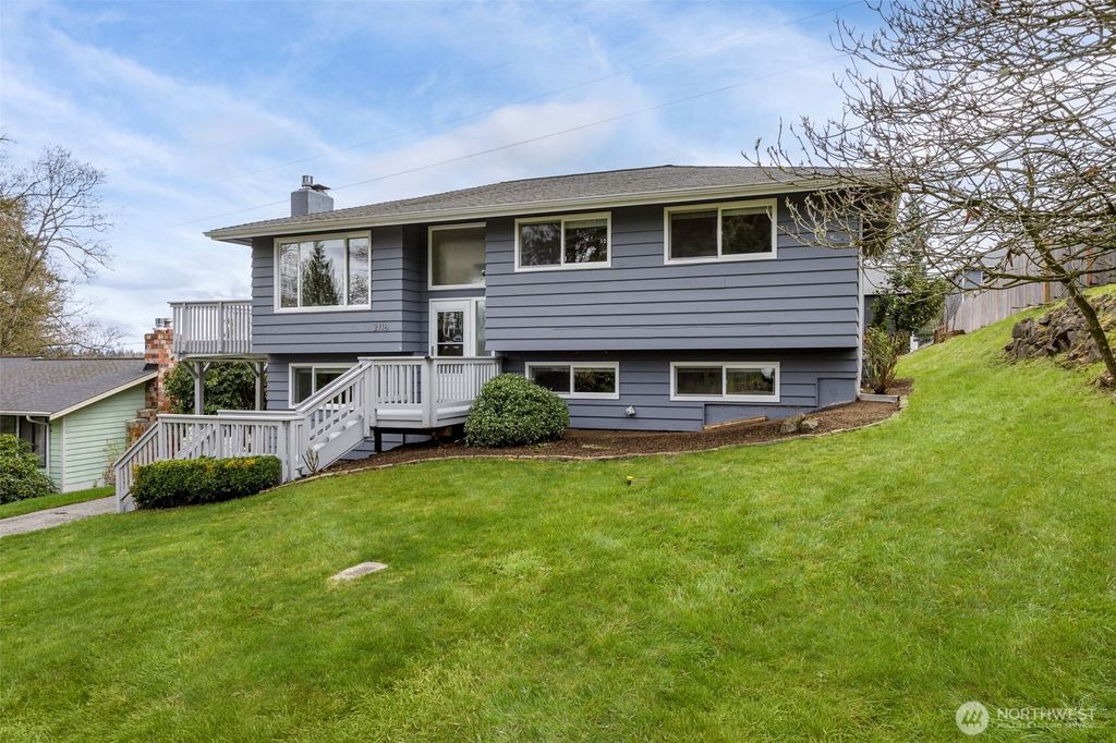Photo of 2116 227th Place SW, Brier, WA 98036 (MLS # 2349886)