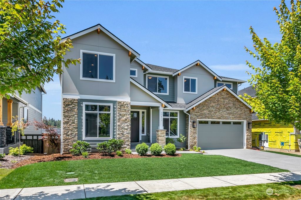 Photo of 33377 Walnut Avenue SE, Black Diamond, WA 98010 (MLS # 2199644)