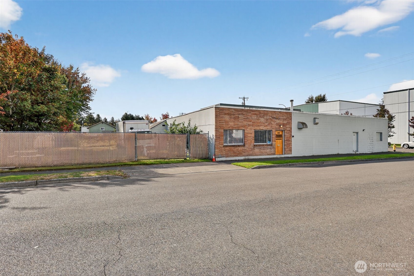 640 1st Street SW