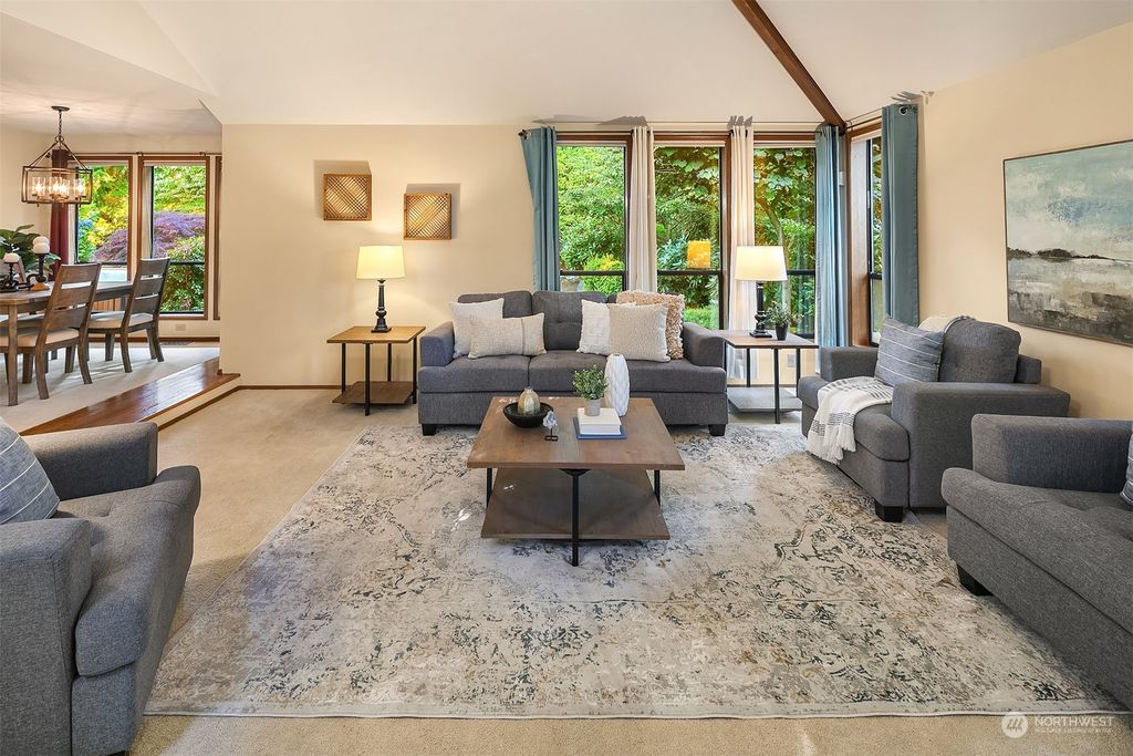 Photo of 3045 Quinalt Court SW, Issaquah, WA 98027 (MLS # 2285606)