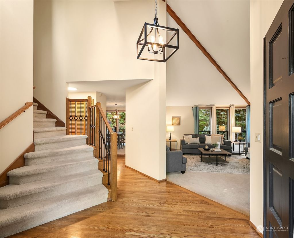 Photo of 3045 Quinalt Court SW, Issaquah, WA 98027 (MLS # 2285606)