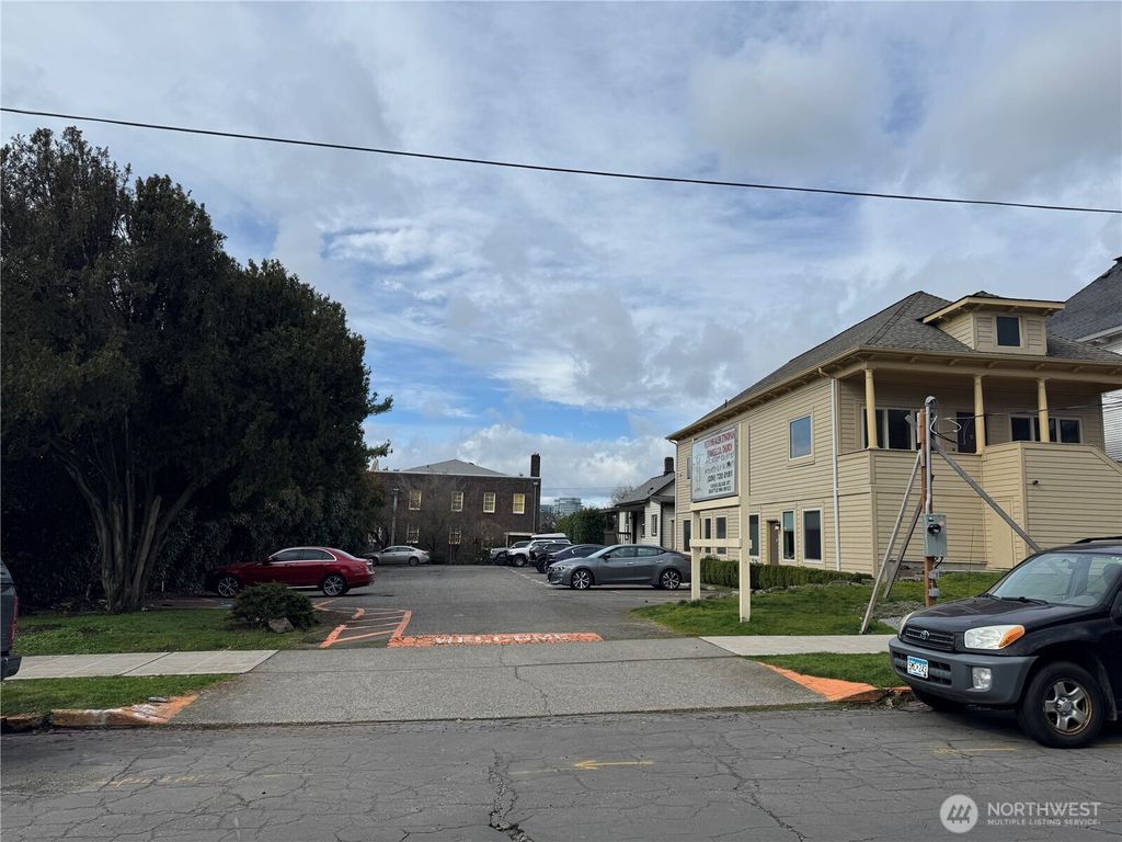 Photo of 1312 E Olive Street, Seattle, WA 98122 (MLS # 2491053)