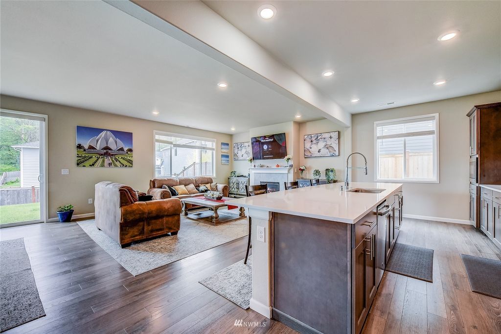 Photo of 20416 SE 257th Street, Covington, WA 98042 (MLS # 1946432)