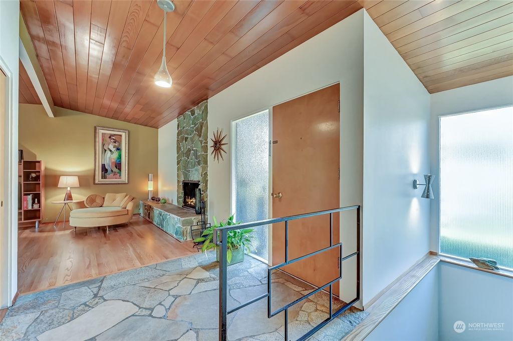 Photo of 11325 2nd Avenue NW, Seattle, WA 98177 (MLS # 2158627)