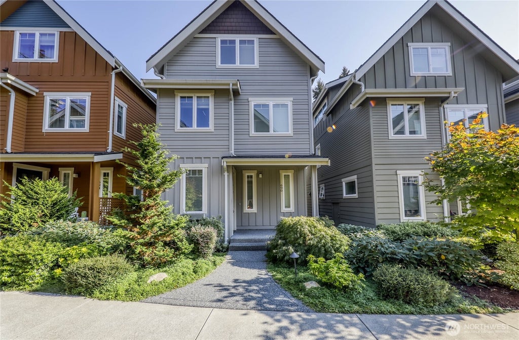 Photo of 690 Wintersweet Road NE, Bainbridge Island, WA 98110 (MLS # 2570776)