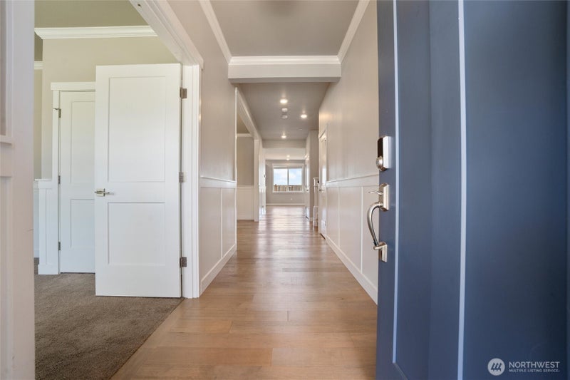 1407 Baker Heights Loop
