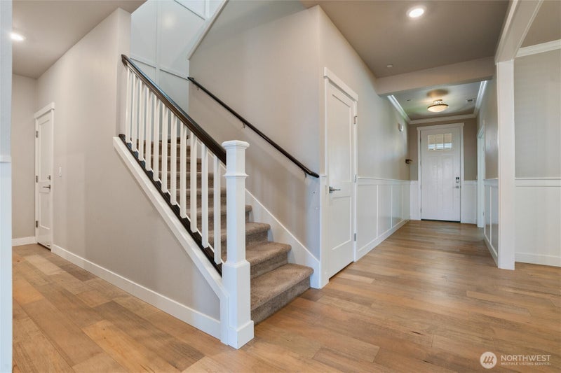 1407 Baker Heights Loop