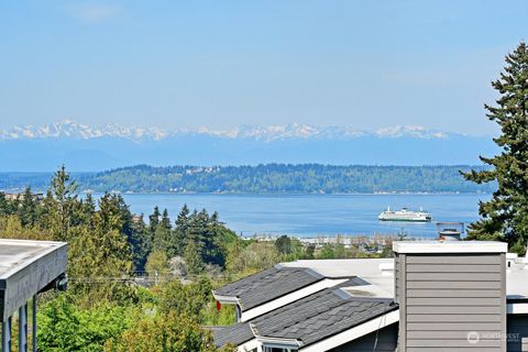 Photo of 733 Hemlock Street, Edmonds, WA 98020 (MLS # 2062445)