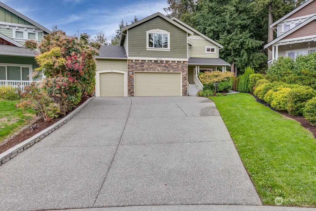 Photo of 7613 50th Place NE, Marysville, WA 98270 (MLS # 2001723)