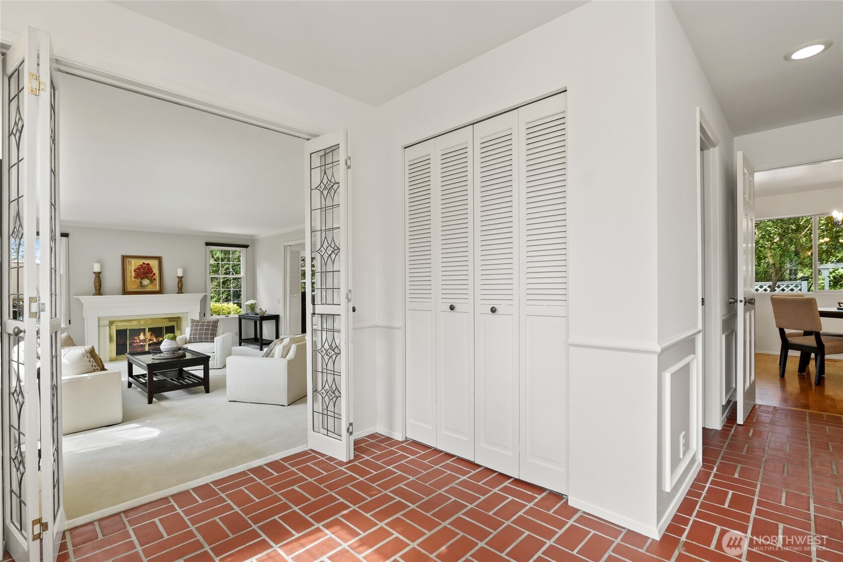 9018 NE 38th Place