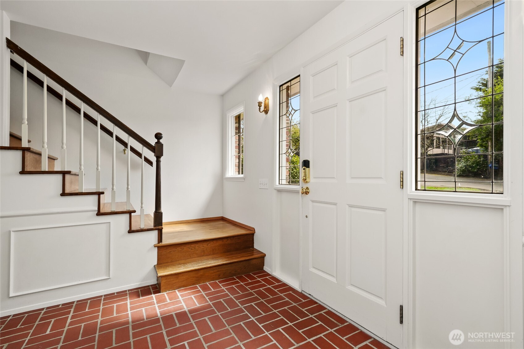 9018 NE 38th Place
