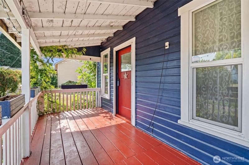 307 S 1st Street