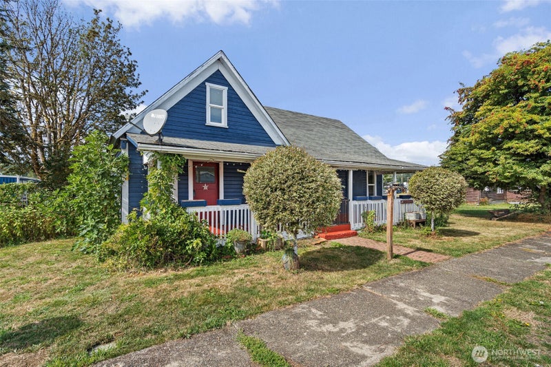 307 S 1st Street
