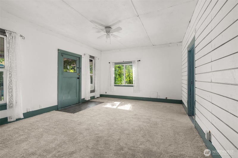 307 S 1st Street