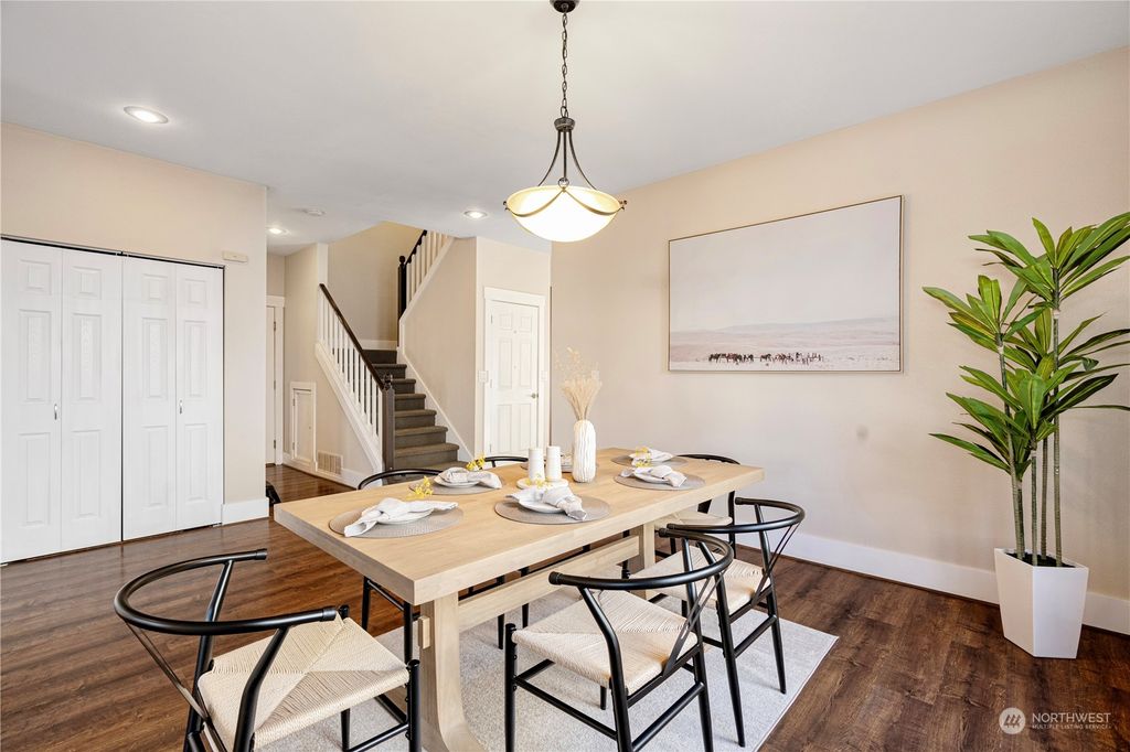 Photo of 13515 SE 181st PL Pl, Renton, WA 98058 (MLS # 2327406)