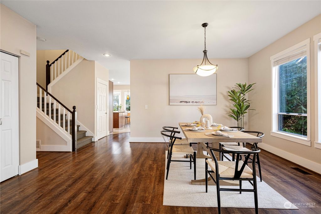 Photo of 13515 SE 181st PL Pl, Renton, WA 98058 (MLS # 2327406)
