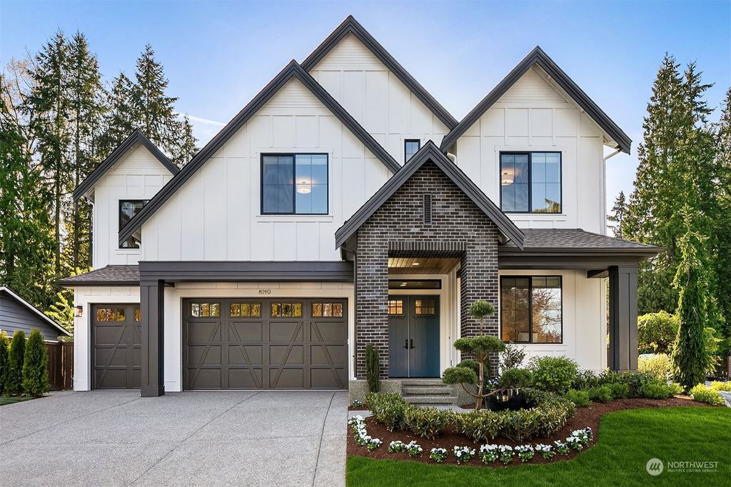 Photo of 8219 135th Place NE, Redmond, WA 98052 (MLS # 2062002)