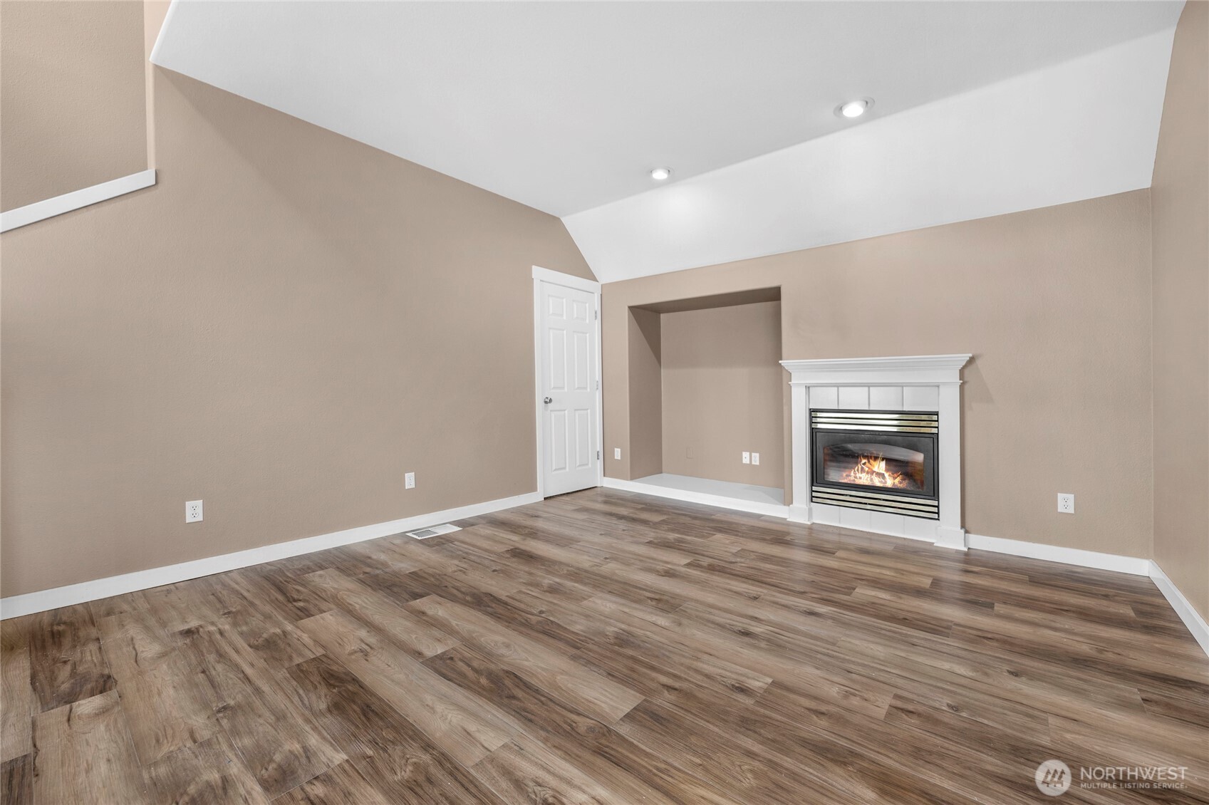 1413 Heath Court