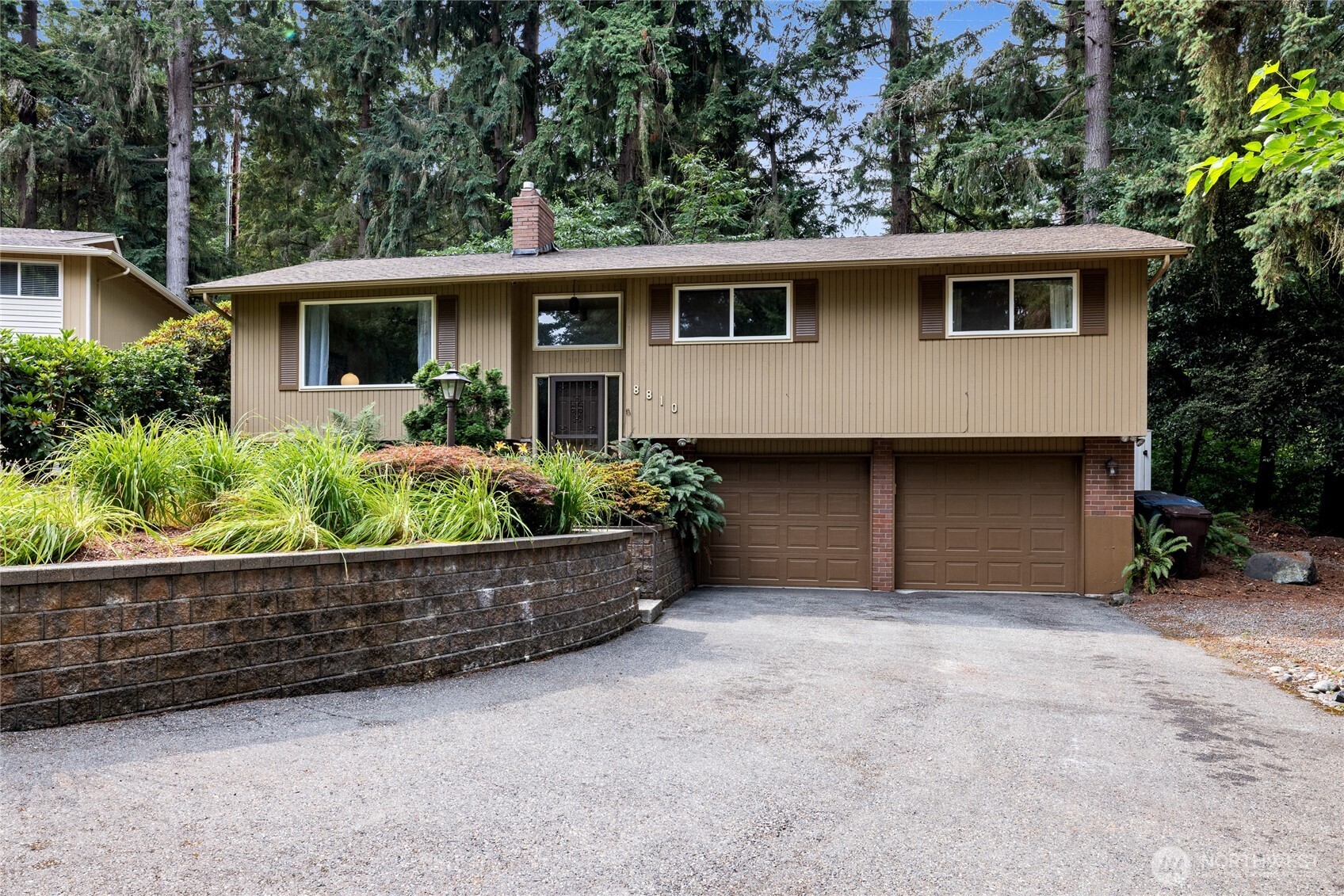 8810 47th Street W