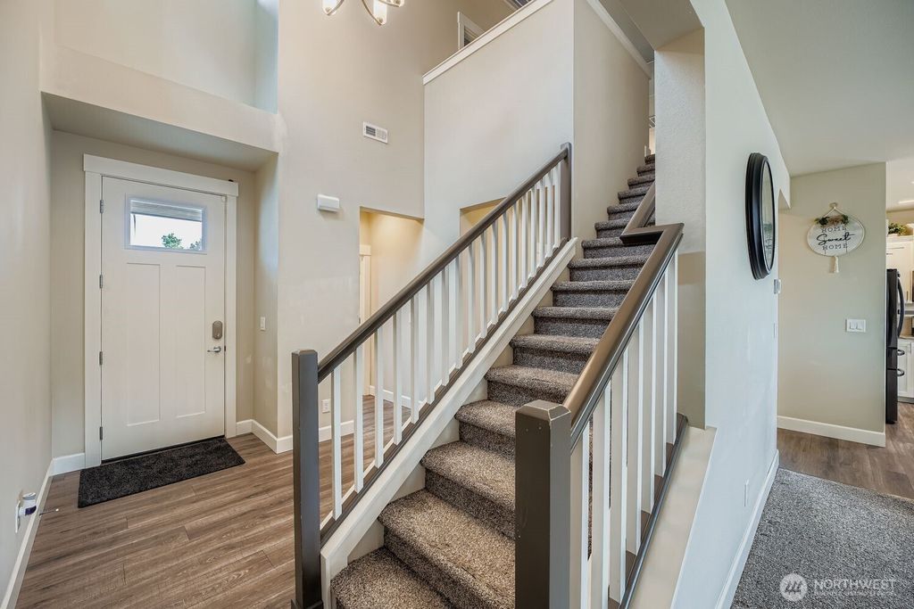 Photo of 678 7TH Street NE, Auburn, WA 98002 (MLS # 2422970)