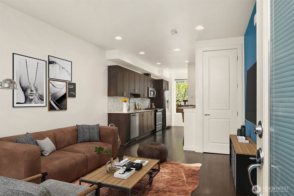 Photo of 3631 Courtland Place S #B, Seattle, WA 98144 (MLS # 2501600)