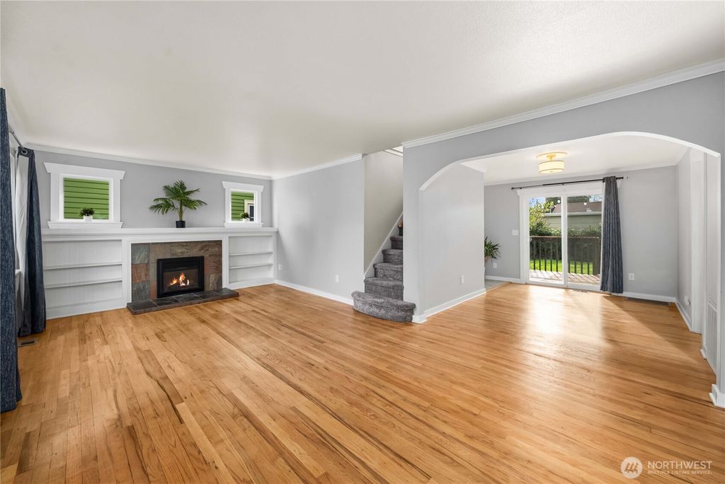 Photo of 1006 S Adams Street, Tacoma, WA 98405 (MLS # 2482372)