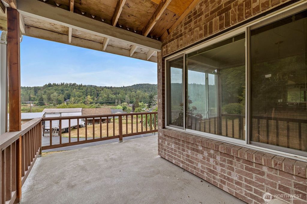 Photo of 11826 171st Place SE, Renton, WA 98059 (MLS # 2421729)
