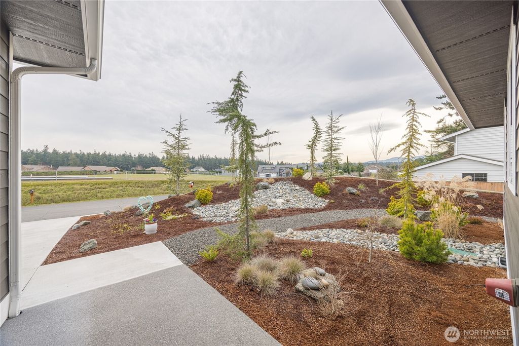 Photo of 127 Sunrise View Avenue, Sequim, WA 98382 (MLS # 2475315)