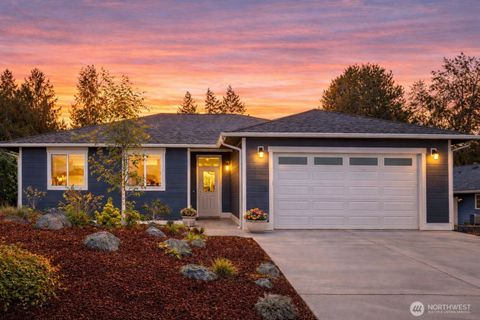 Photo of 127 Sunrise View Avenue, Sequim, WA 98382 (MLS # 2475315)