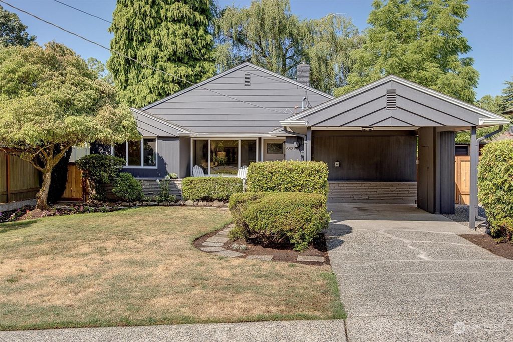 Photo of 6831 42nd Avenue NE, Seattle, WA 98115 (MLS # 2271317)