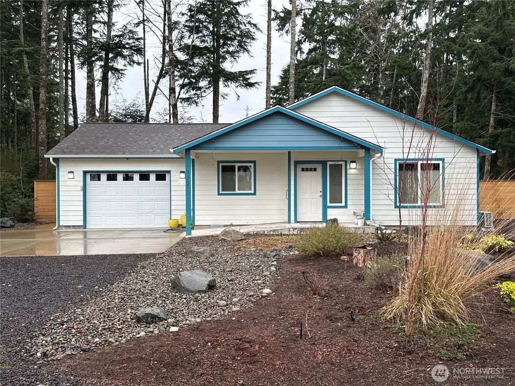 Photo of 312 Pearsall Street SE, Ocean Shores, WA 98569 (MLS # 2471132)