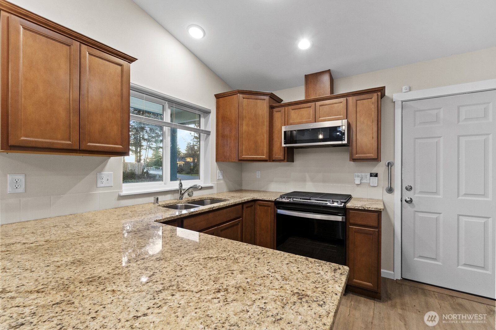 312 Pearsall Street SE