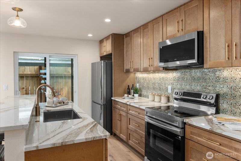 3706 NE 137th Street