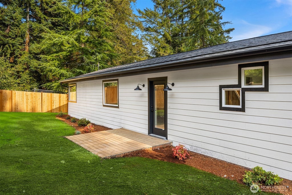 Photo of 15744 Renton Issaquah Road SE, Renton, WA 98059 (MLS # 2585632)