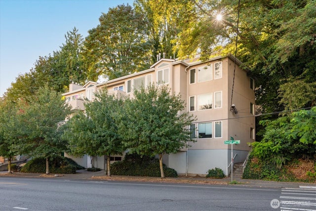 2167 Dexter Avenue N 301 #301, Seattle