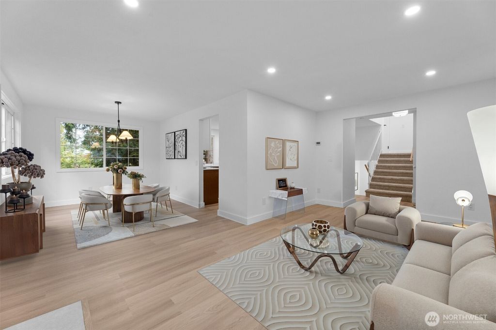 Photo of 17106 NE 31st Place, Bellevue, WA 98008 (MLS # 2439401)