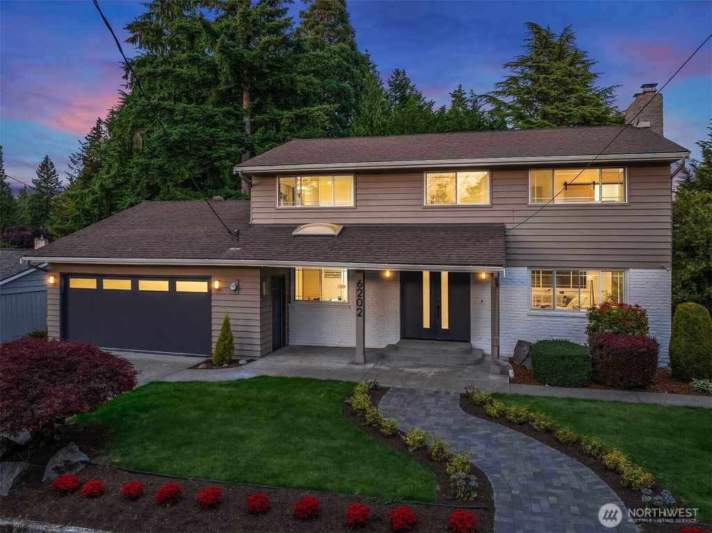 Photo of 6202 122nd Avenue SE, Bellevue, WA 98006 (MLS # 2384820)