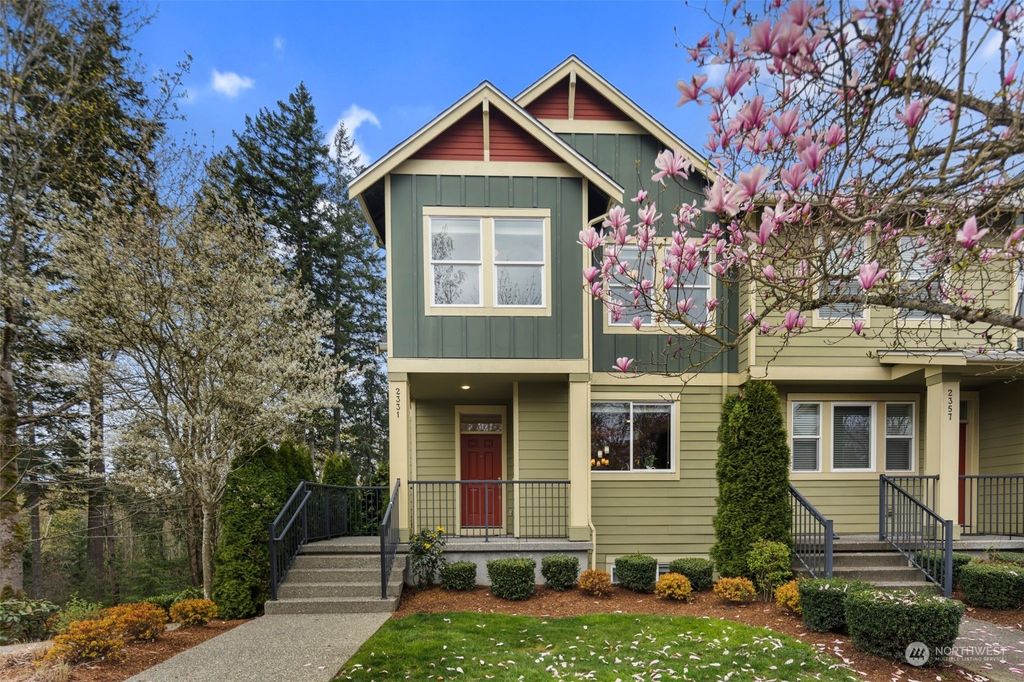 Photo of 2331 25th Avenue NE, Issaquah, WA 98029 (MLS # 2216750)