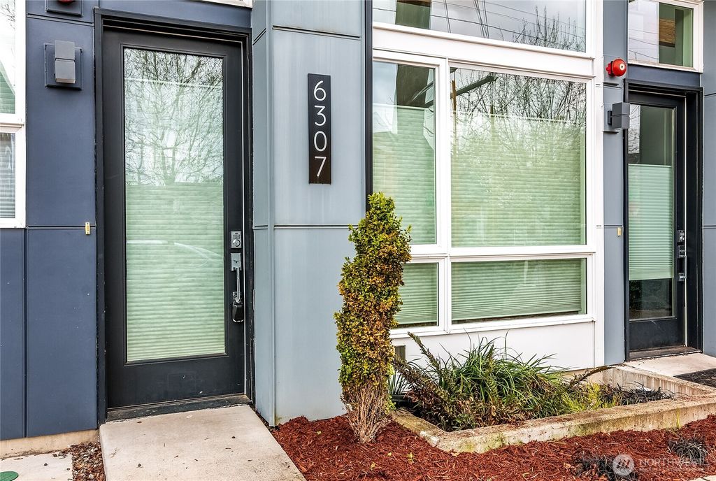 Photo of 6307 34th Avenue SW, Seattle, WA 98126 (MLS # 2503896)