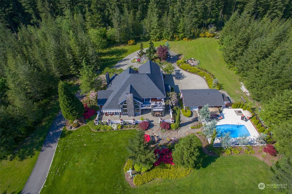 Photo of 30018 SE Retreat Kanaskat Road, Ravensdale, WA 98051 (MLS # 2147417)
