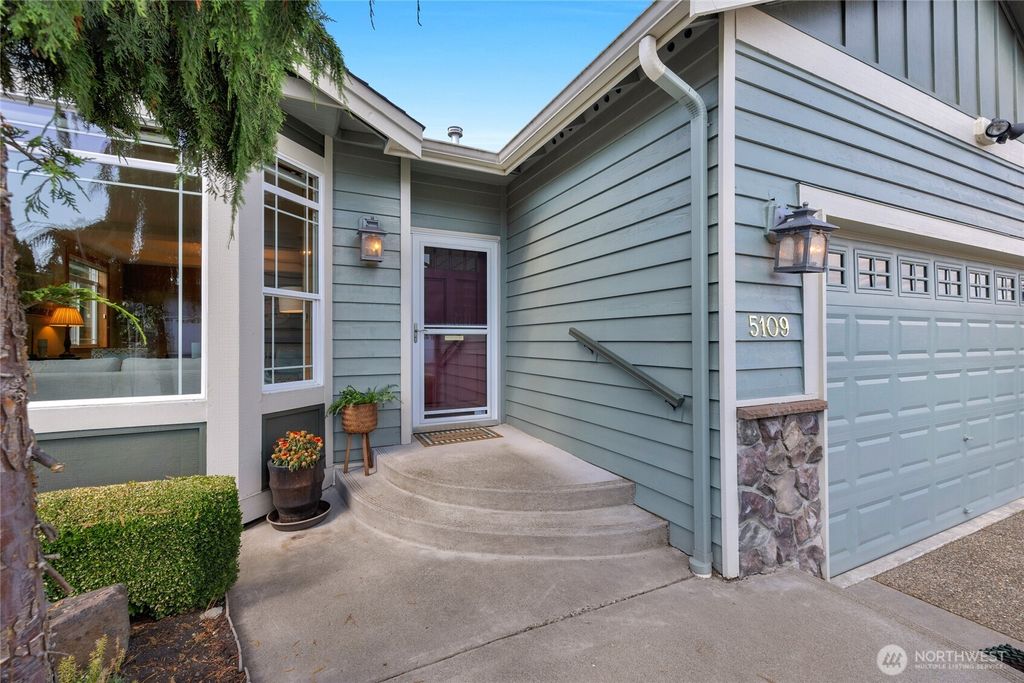 Photo of 5109 115th Street SE, Everett, WA 98208 (MLS # 2428069)