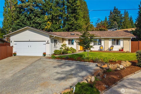 Photo of 9628 S 214th Street, Kent, WA 98031 (MLS # 2592115)